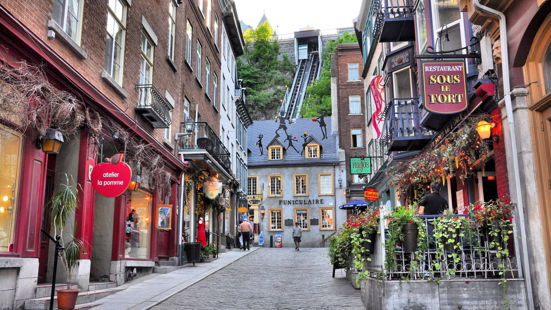 Spring Quebec City Background