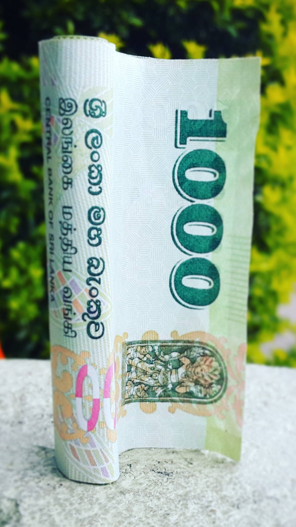 Sri Lanka Money Iphone