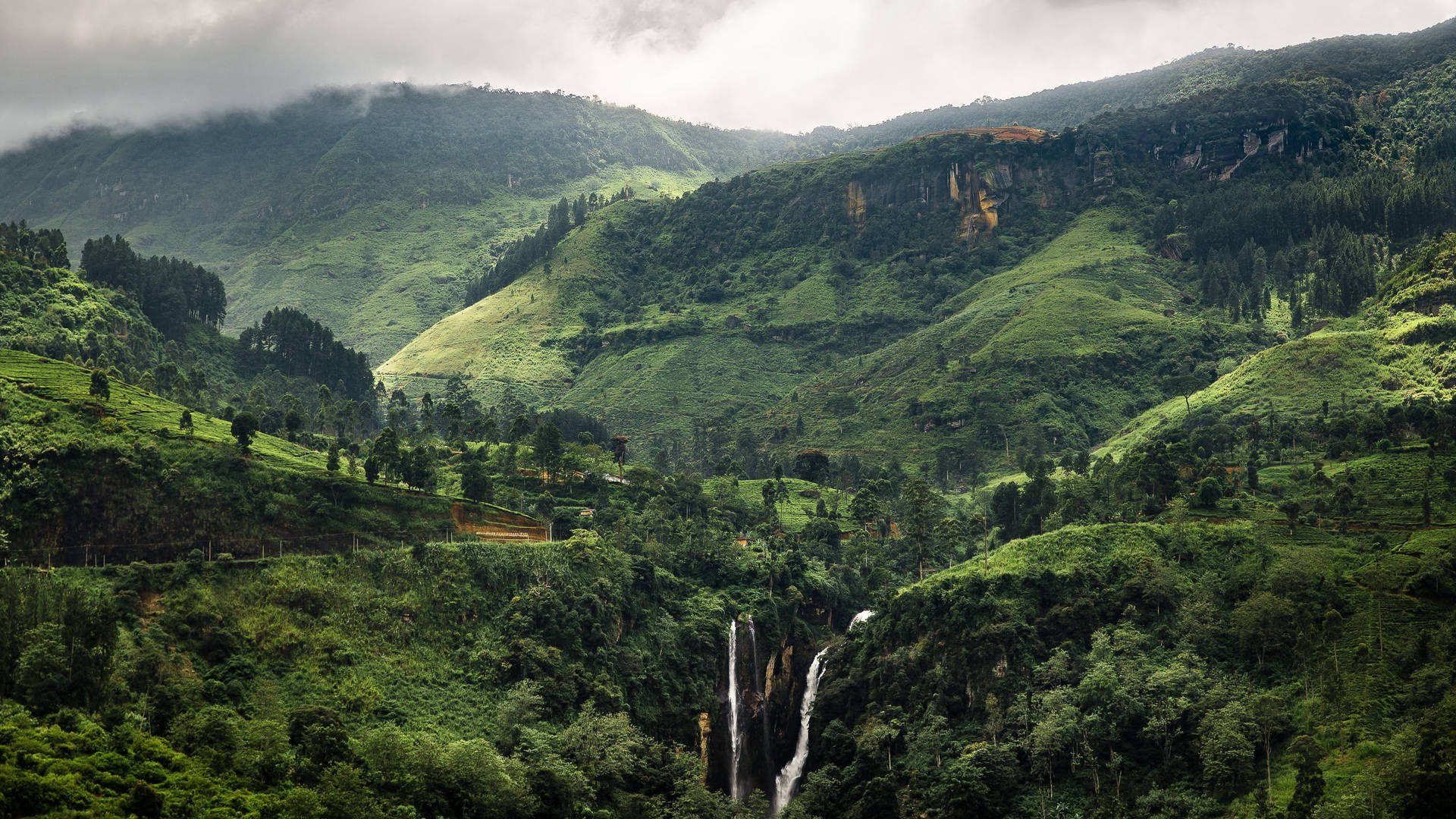 Sri Lanka Mountain Puna Falls