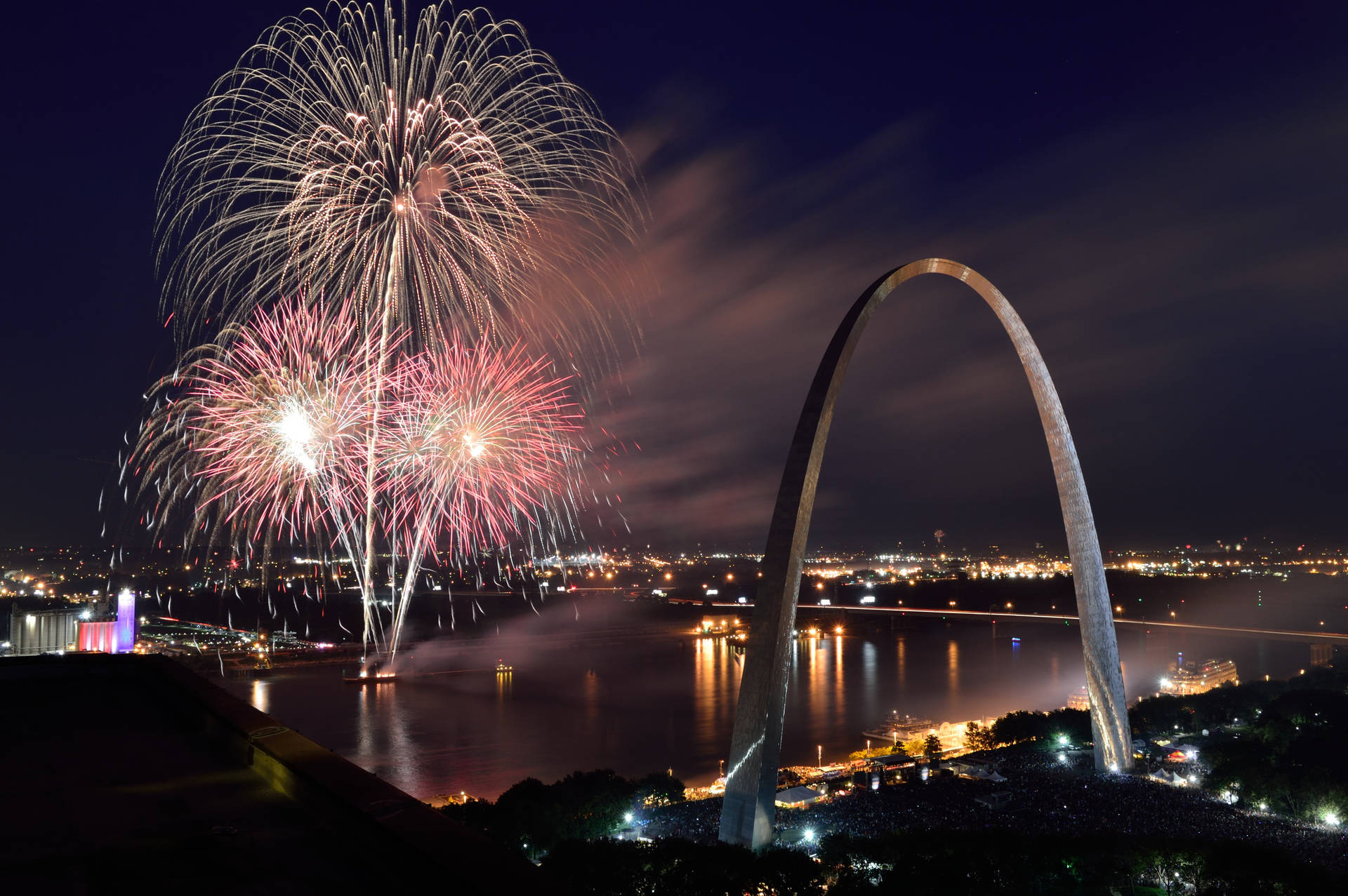 St. Louis Arch Fireworks Background