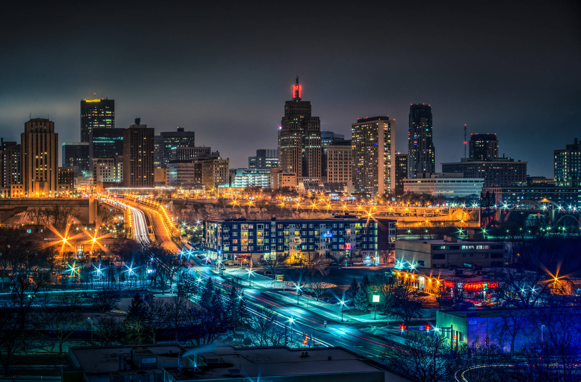 St Paul Minnesota At Night Background