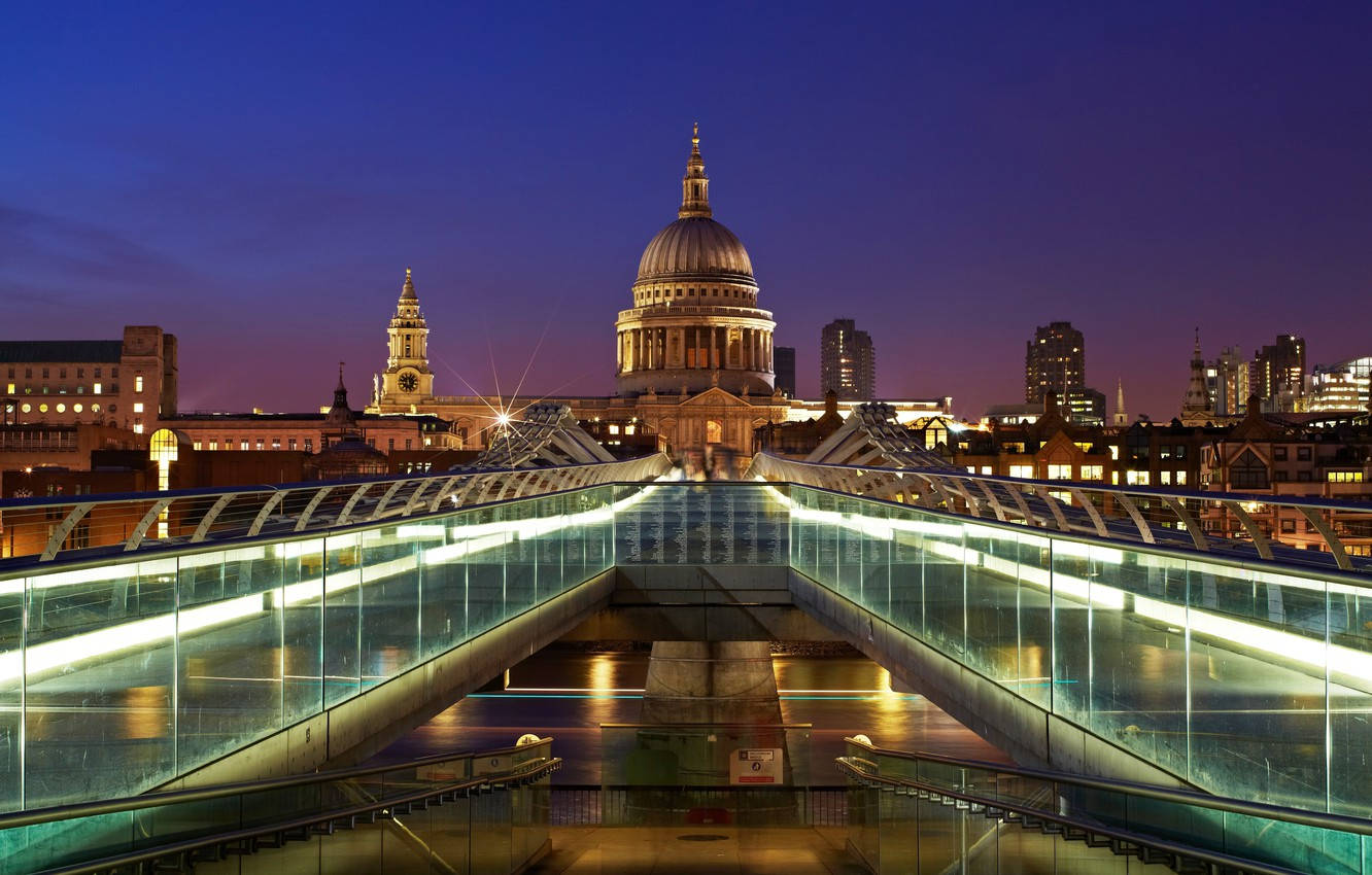 St Paul Violet Night Millennium Bridge Background