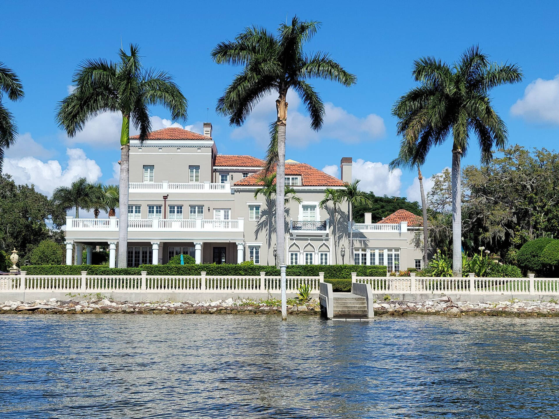 St Petersburg Beach House Background