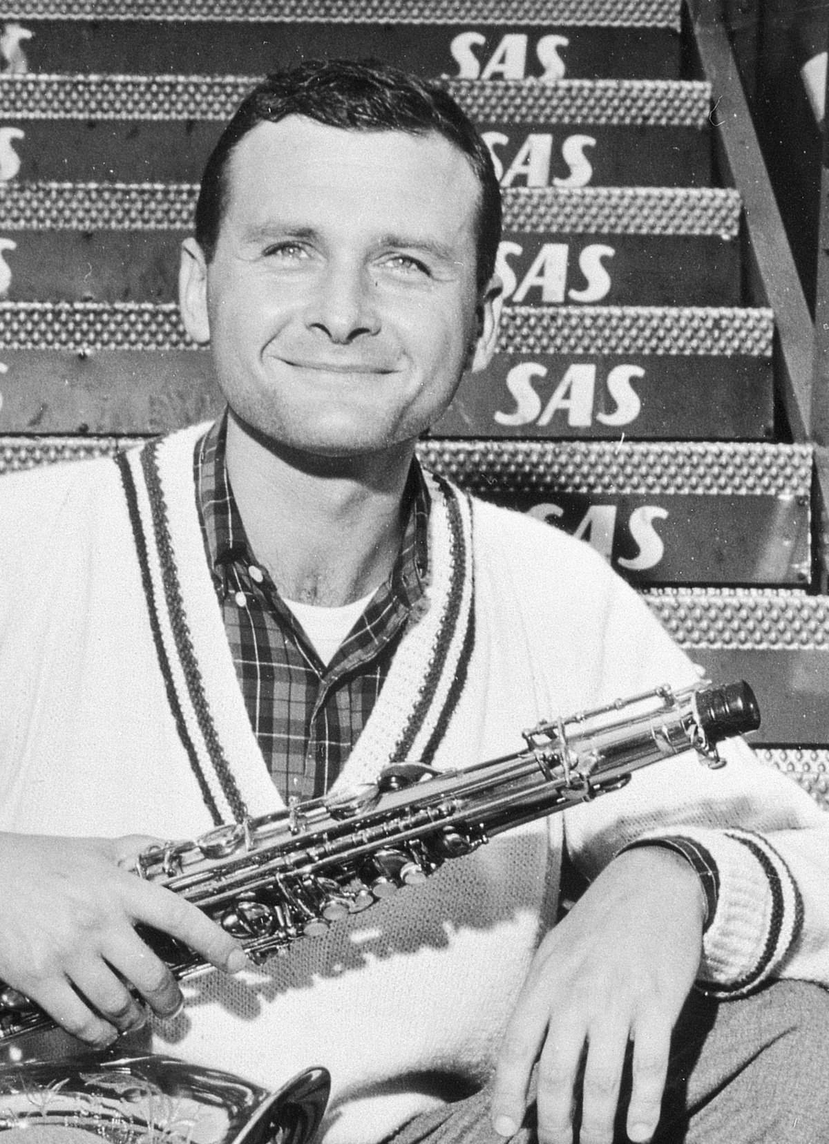 Stan Getz At Kastrup Airport Copenhagen Background