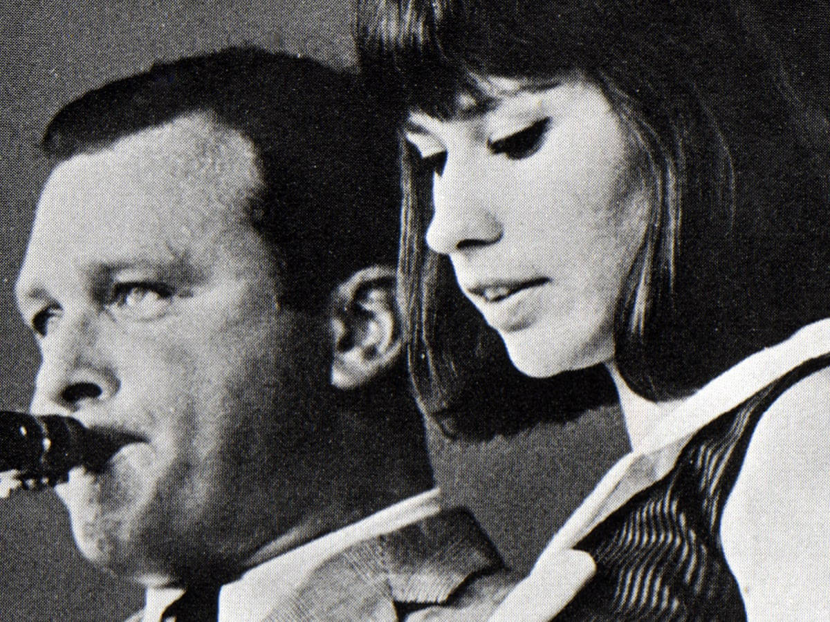 Stan Getz Performing With Astrud Gilberto In 1965