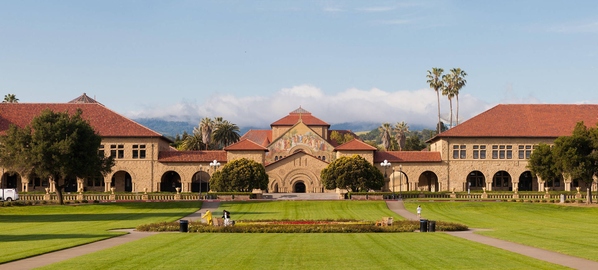 Stanford University Vast Oval Background