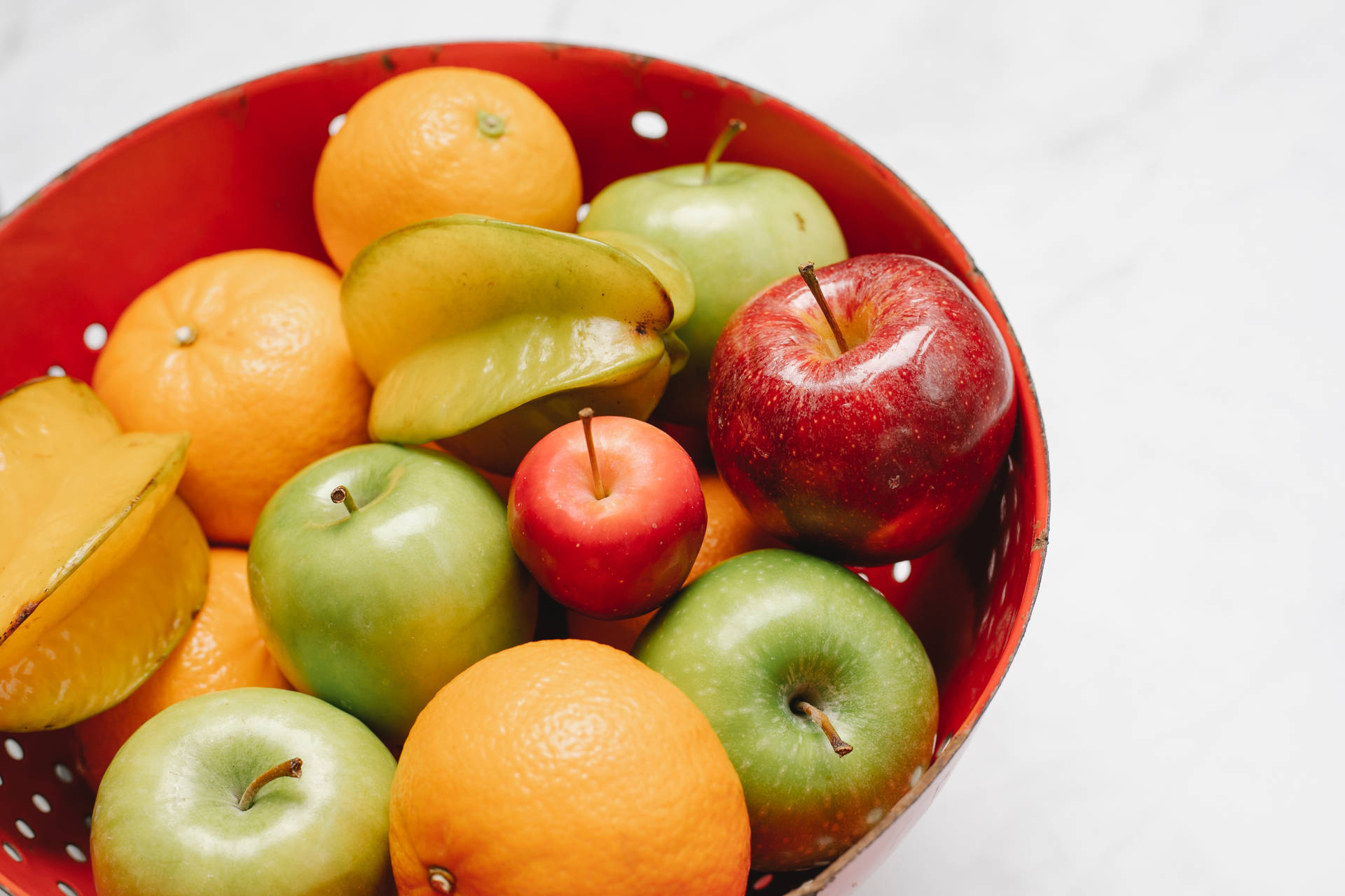 Star Fruit Red Bowl