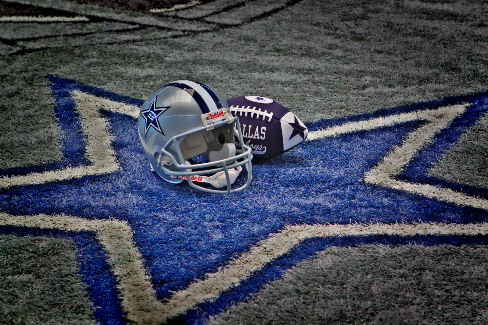 Star On Awesome Dallas Cowboys Field Background