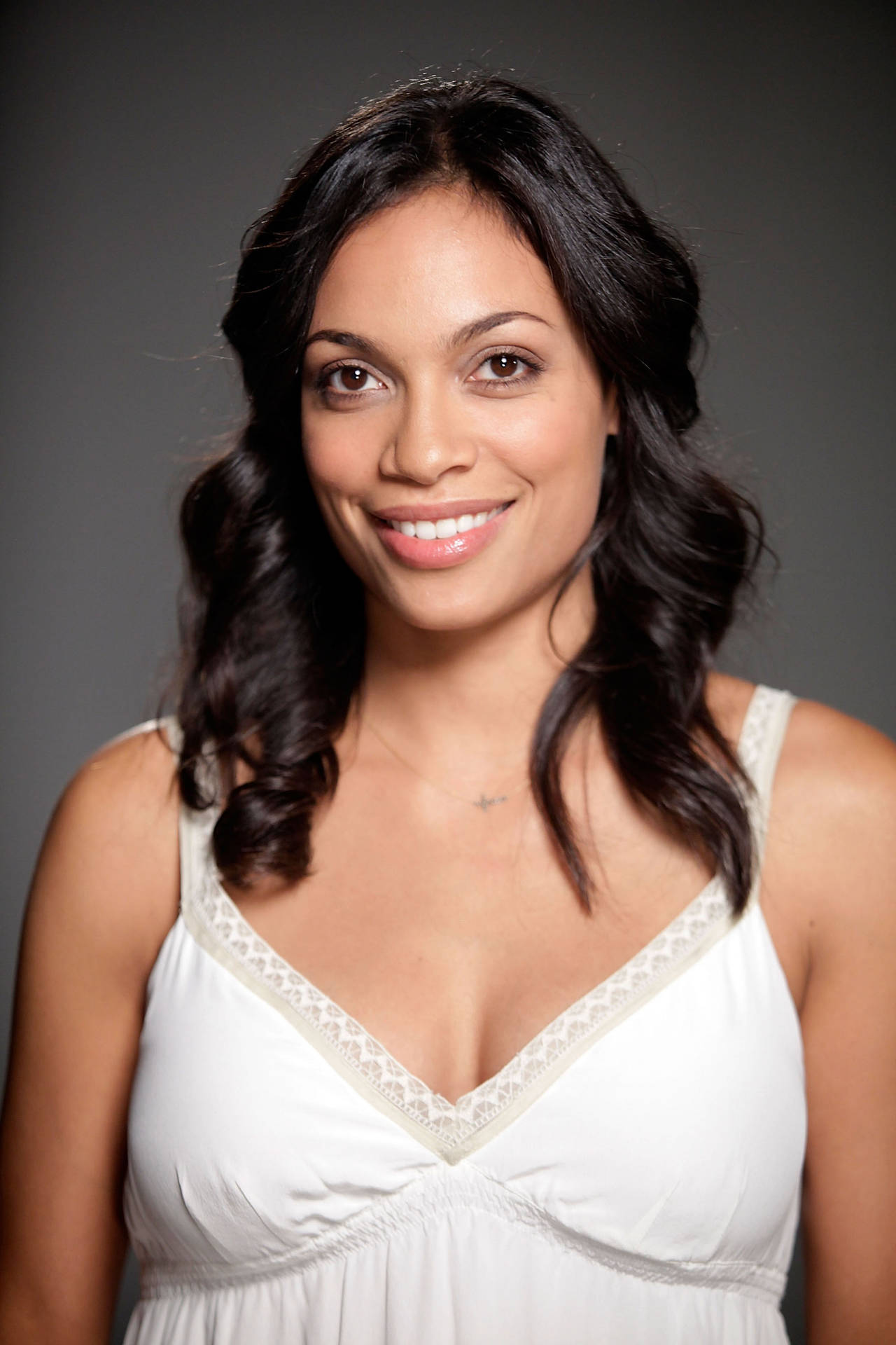 Star Rosario Dawson Photoshoot Background