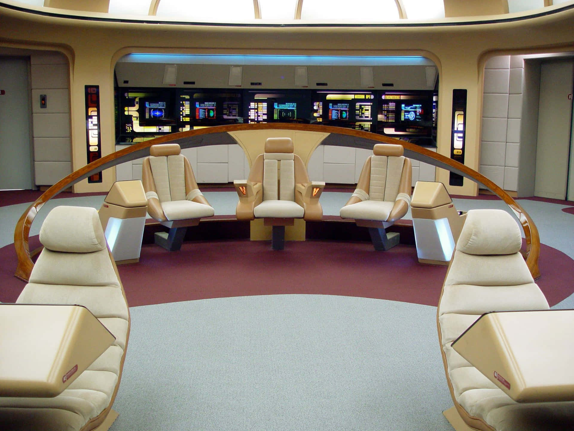 Star Trek Enterprise Bridge With Beige Colored Interior Background