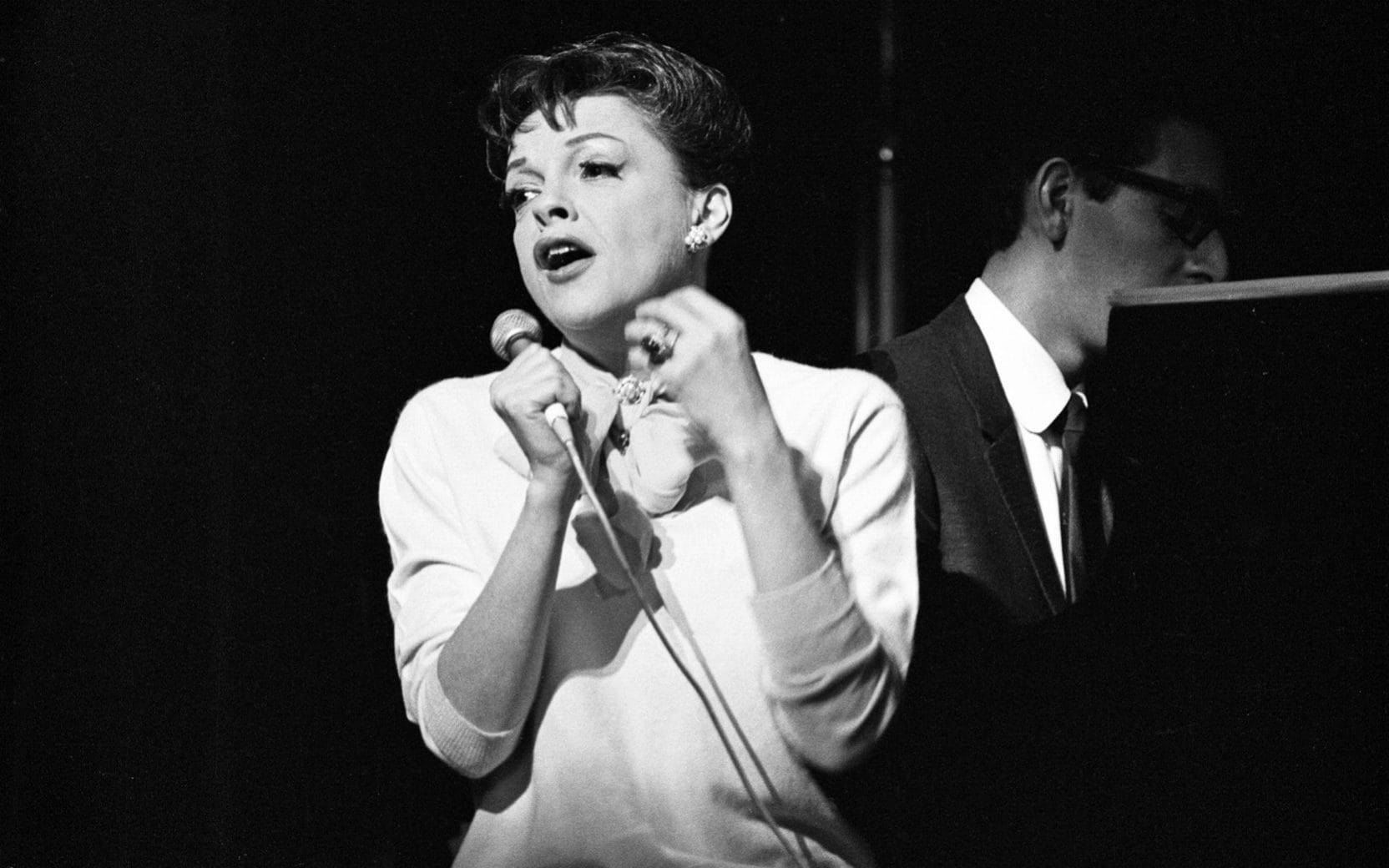 Starlit Performance - Iconic American Actress Judy Garland