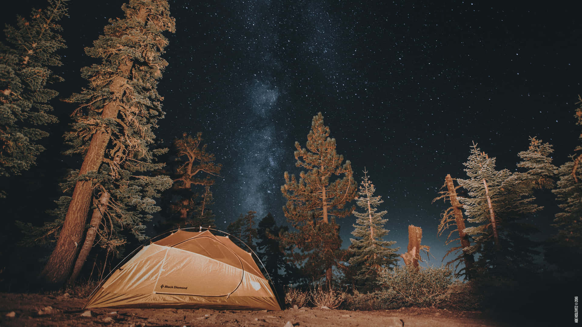 Starry Night Sky Camping Desktop