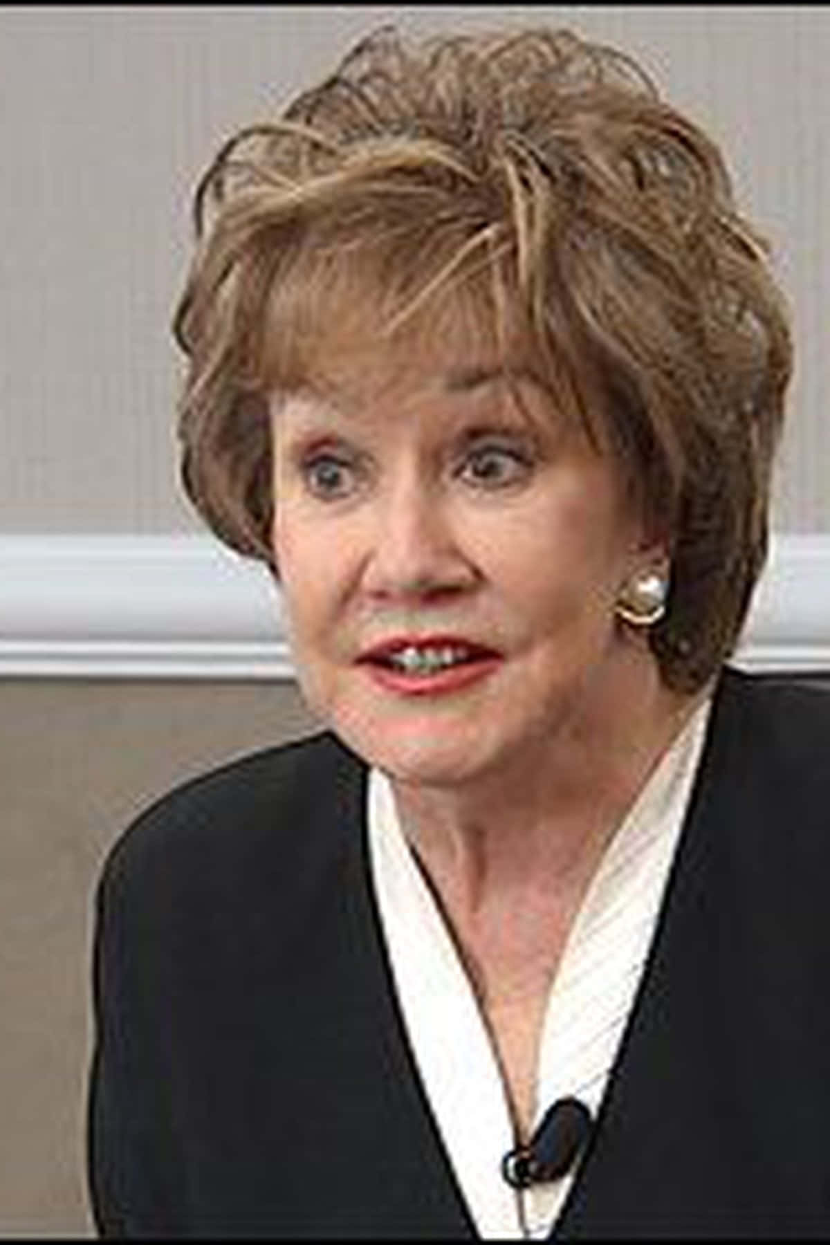 State Secretary Elizabeth Dole Background