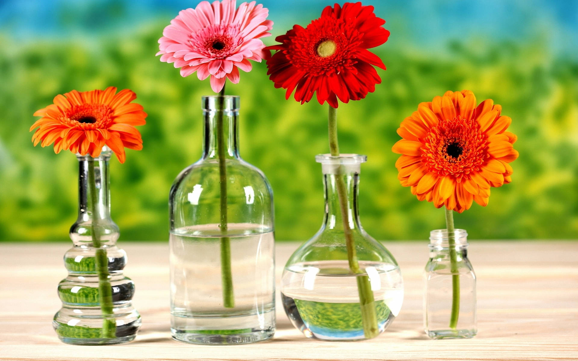 Static Flowers In A Bottle Background