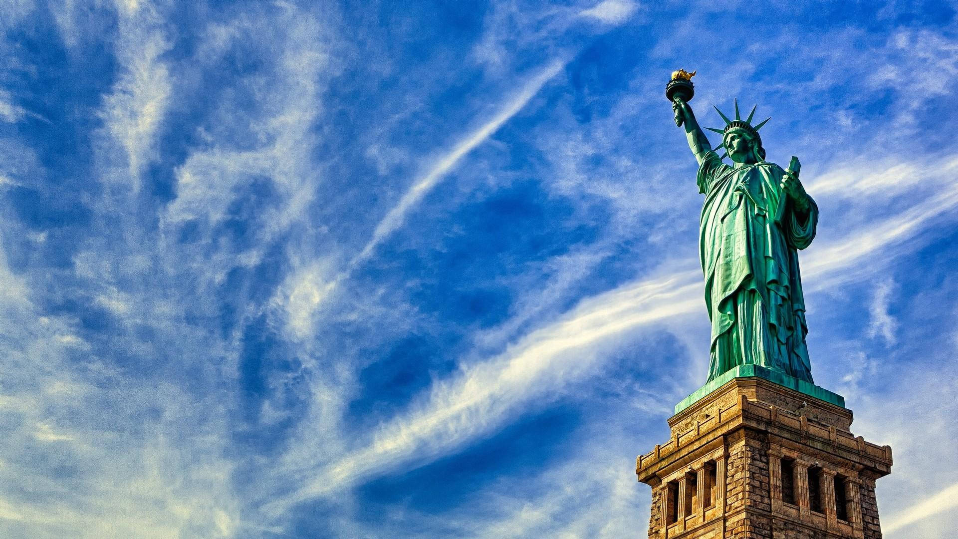 Statue Of Liberty Cirrus Clouds Background