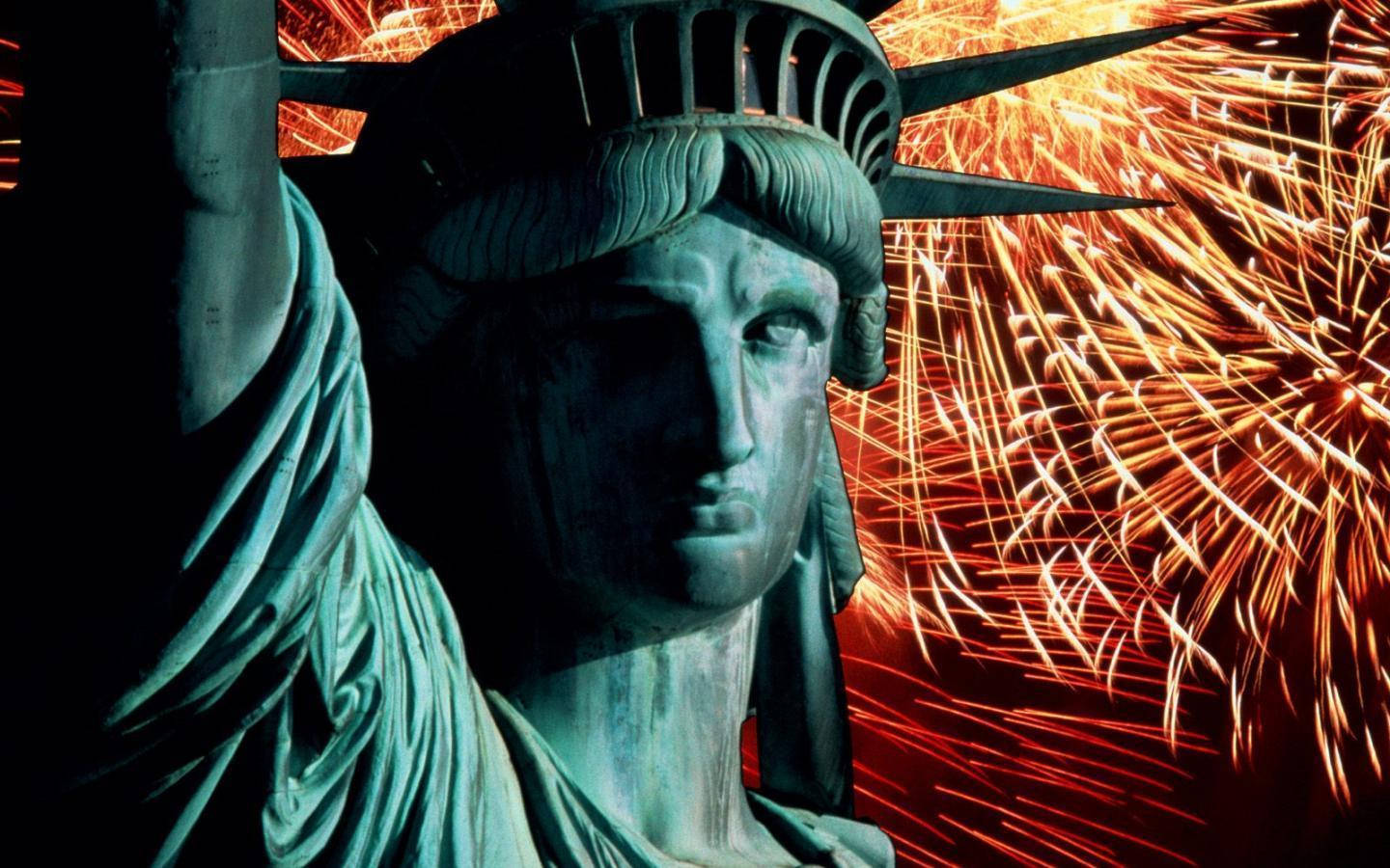 Statue Of Liberty Fireworks Background