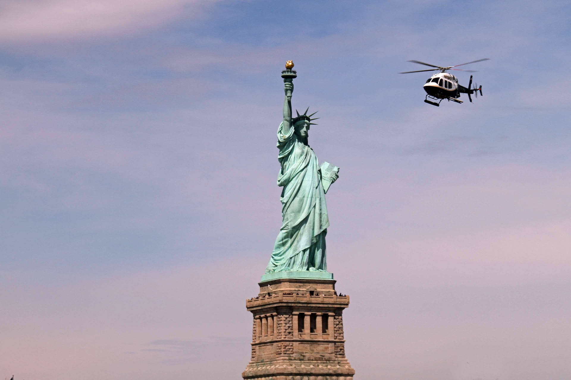 Statue Of Liberty Helicopter