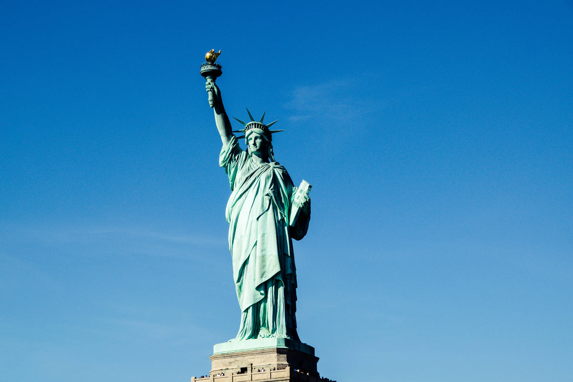 Statue Of Liberty In New York 4k Background