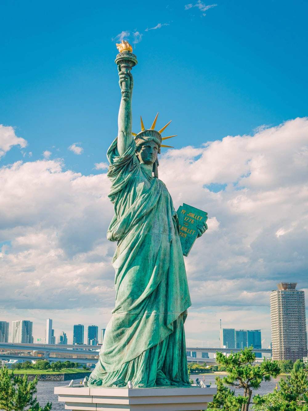 Statue Of Liberty Vibrant Background