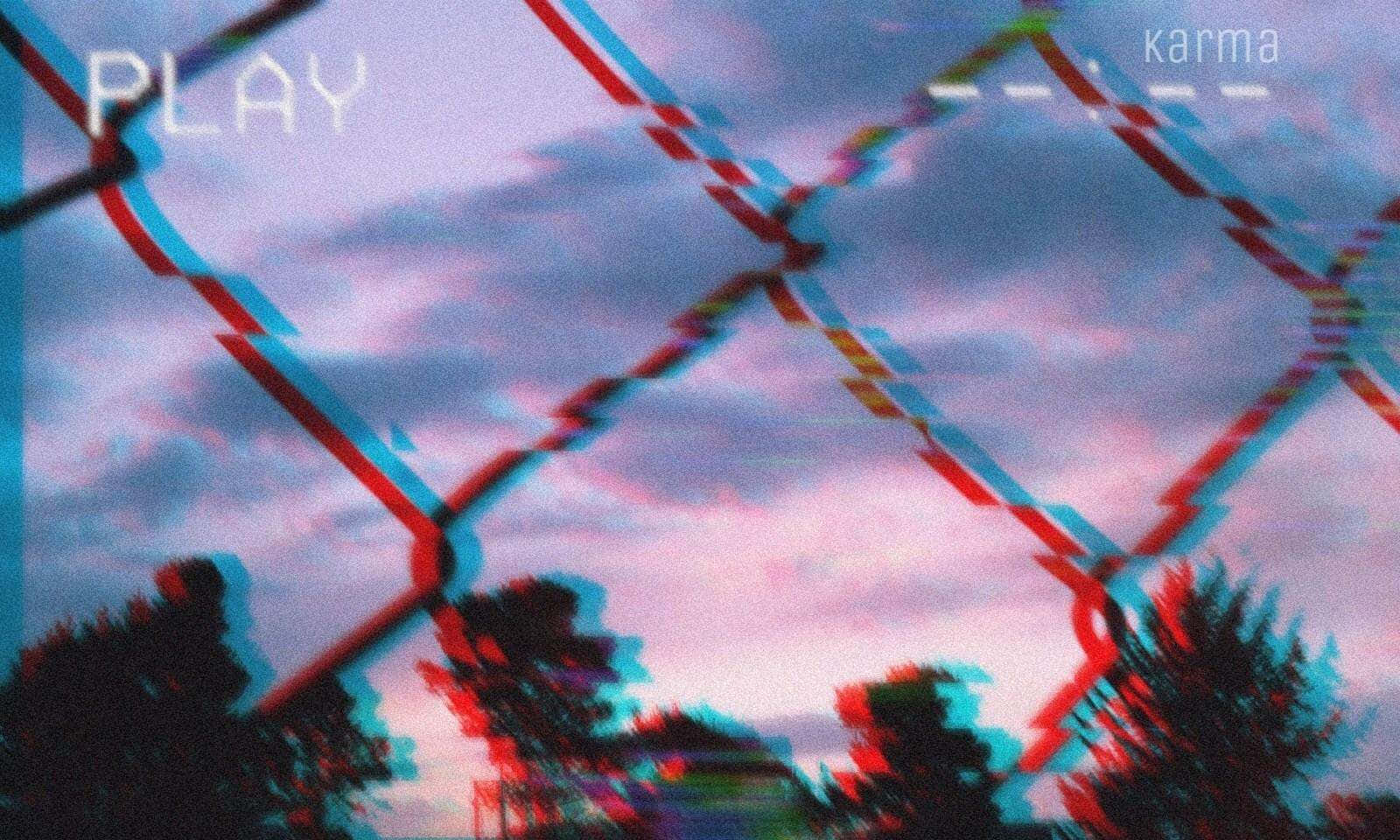 Stay Connected To Family And Friends With This Stylish And Modern Grunge Pink Aesthetic Laptop! Background