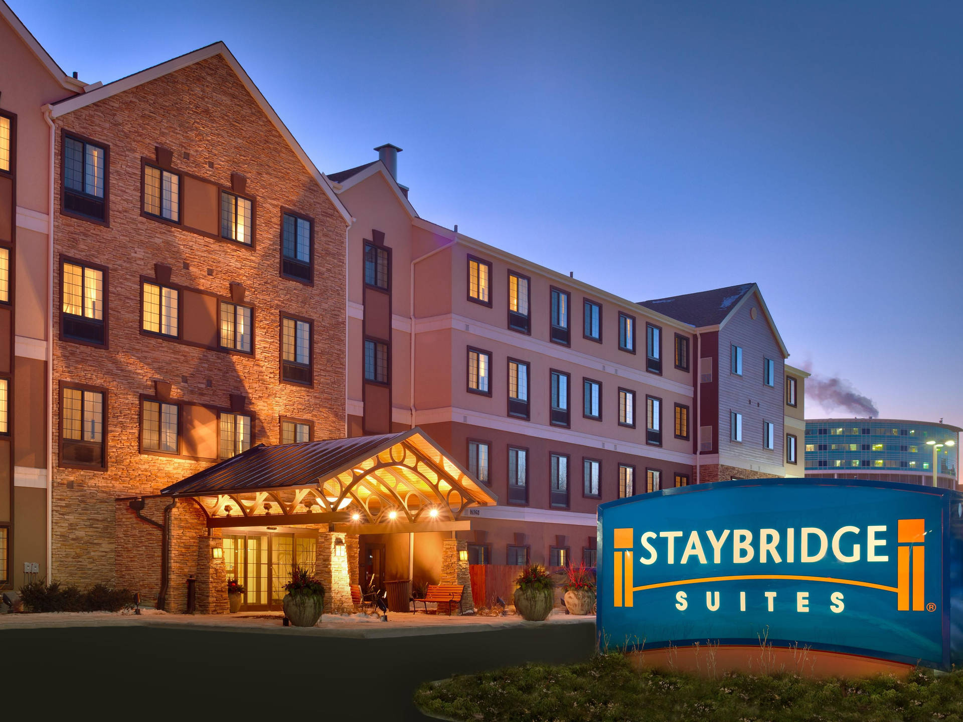 Staybridge Suites In Beautiful Omaha Background