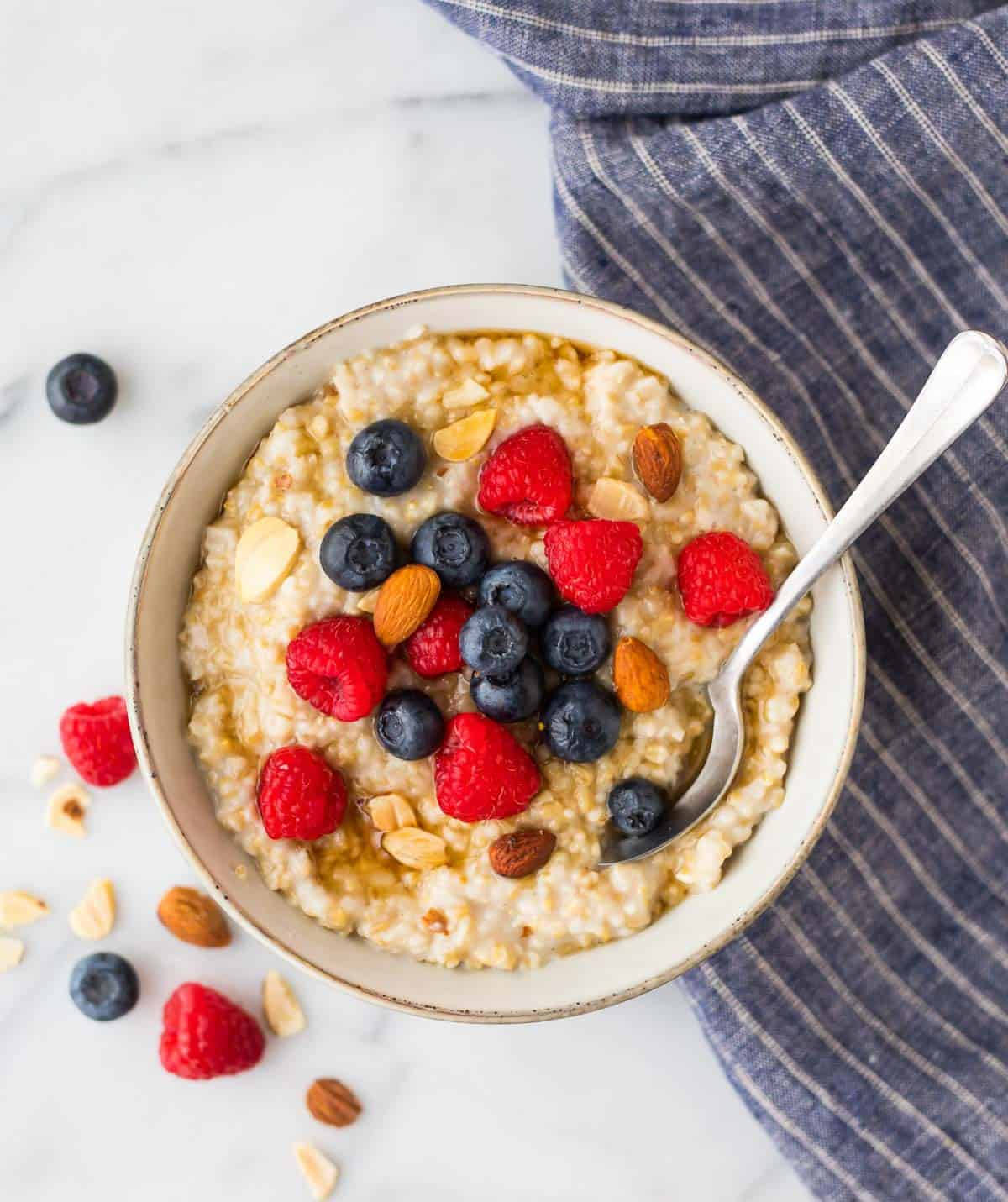 Steel Cut Oatmeal With Mixed Berries Background