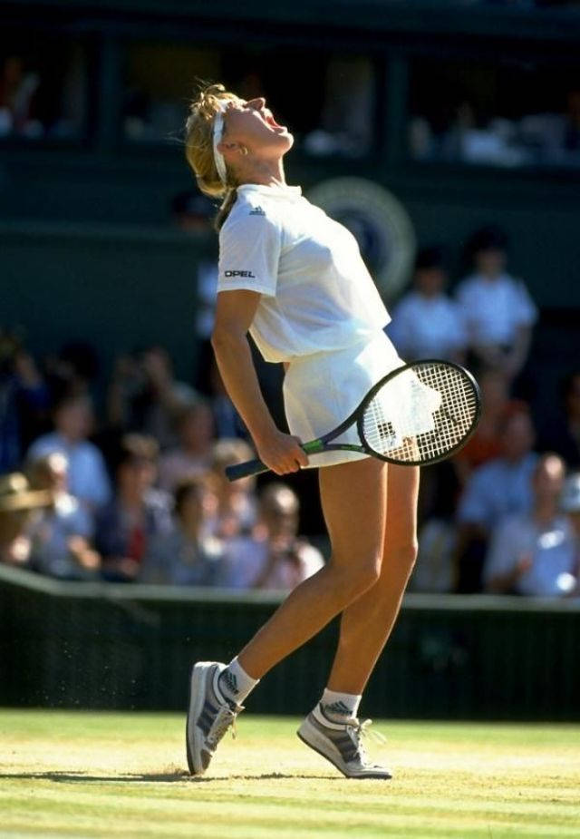 Steffi Graf Roaring In Triumph Background