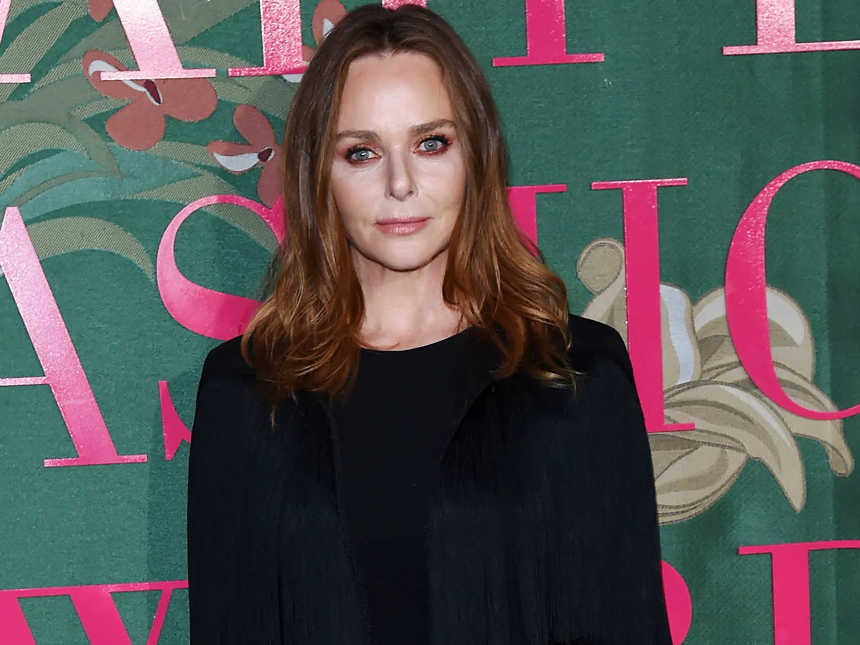 Stella Mccartney Green Carpet Fashion Awards Background