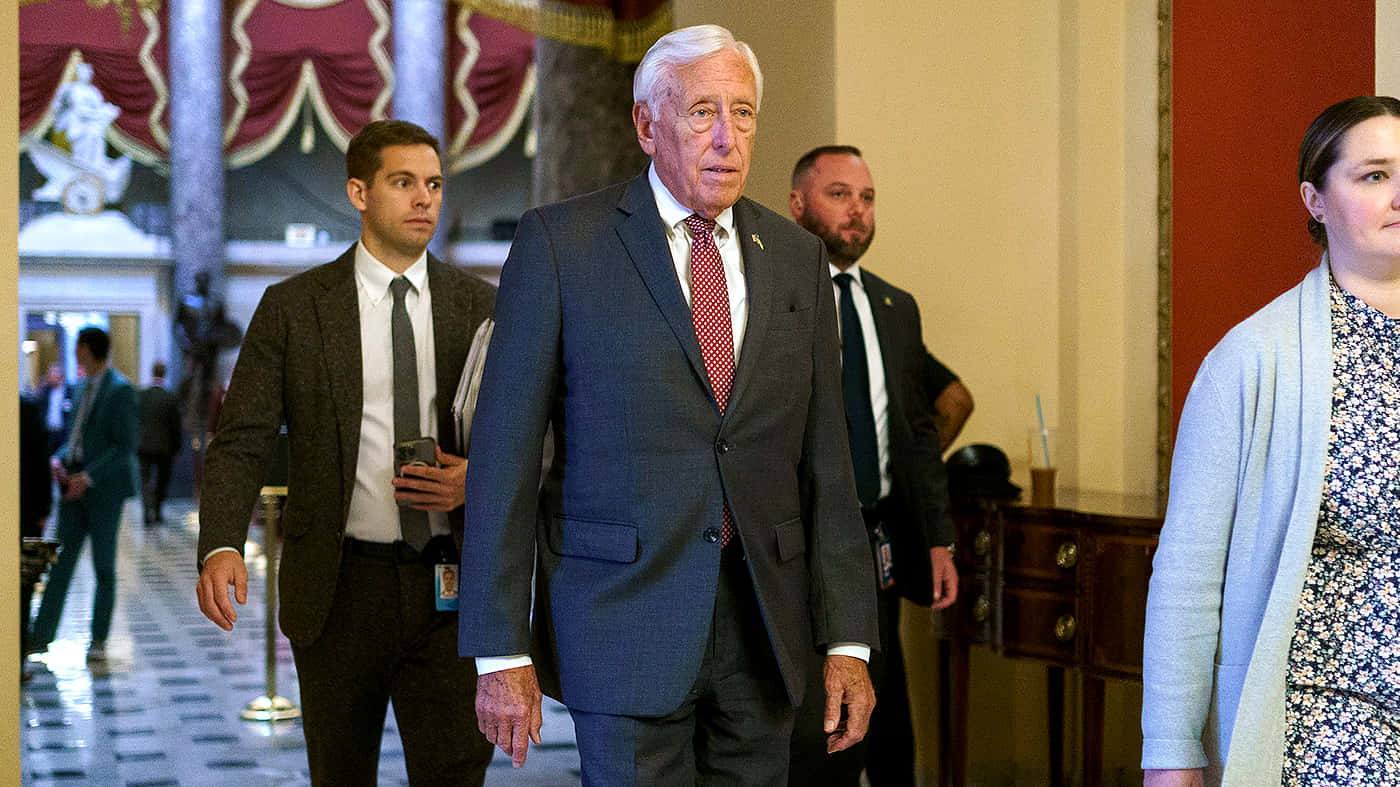 Steny Hoyer Walking In Hallway Background
