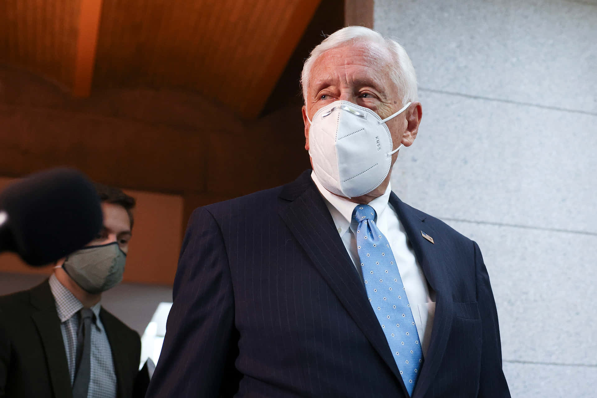 Steny Hoyer With Mask Background