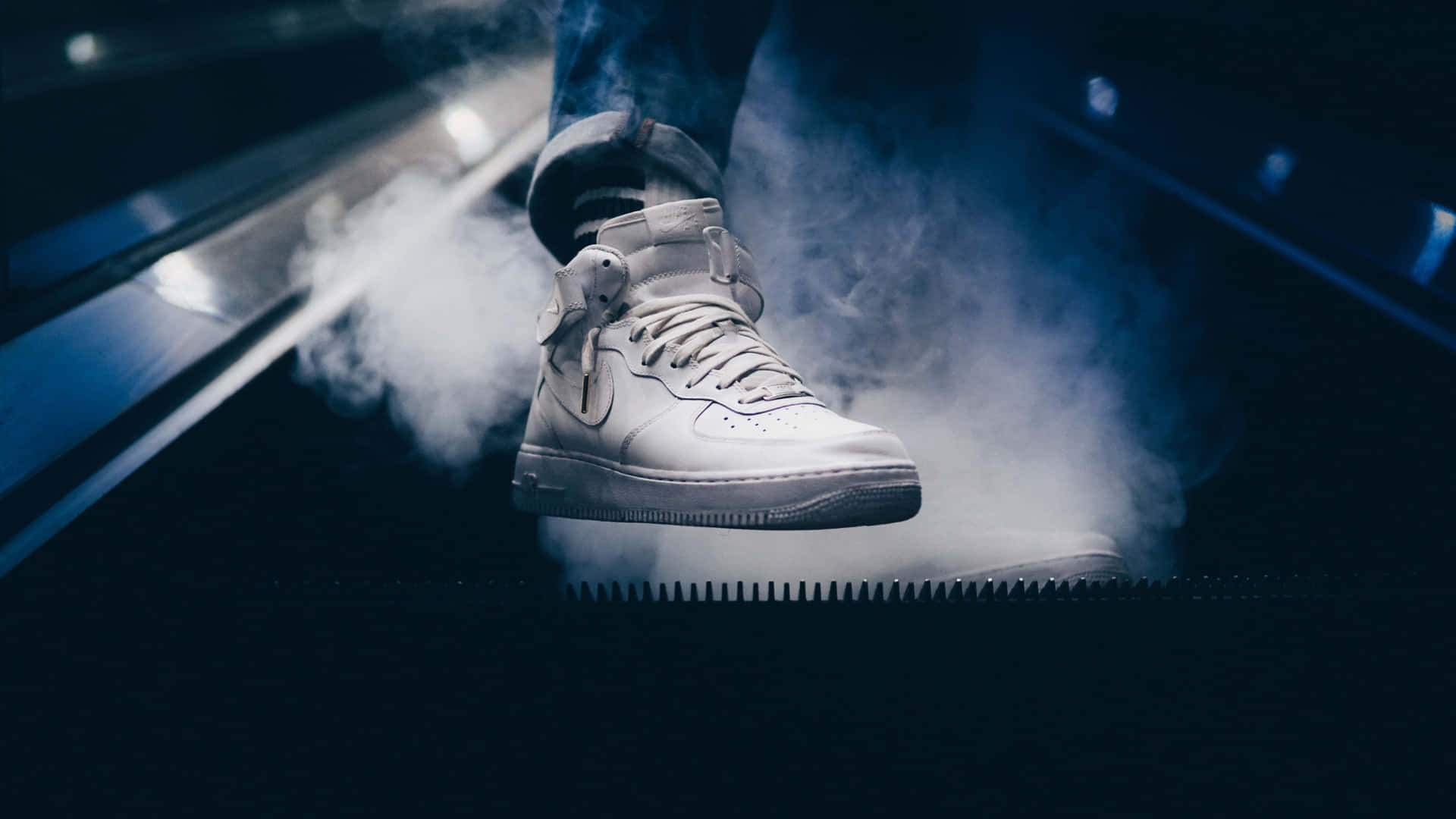 Step Into Style With Nike Af1 Background