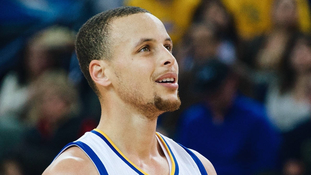Steph Curry Looking Up Background