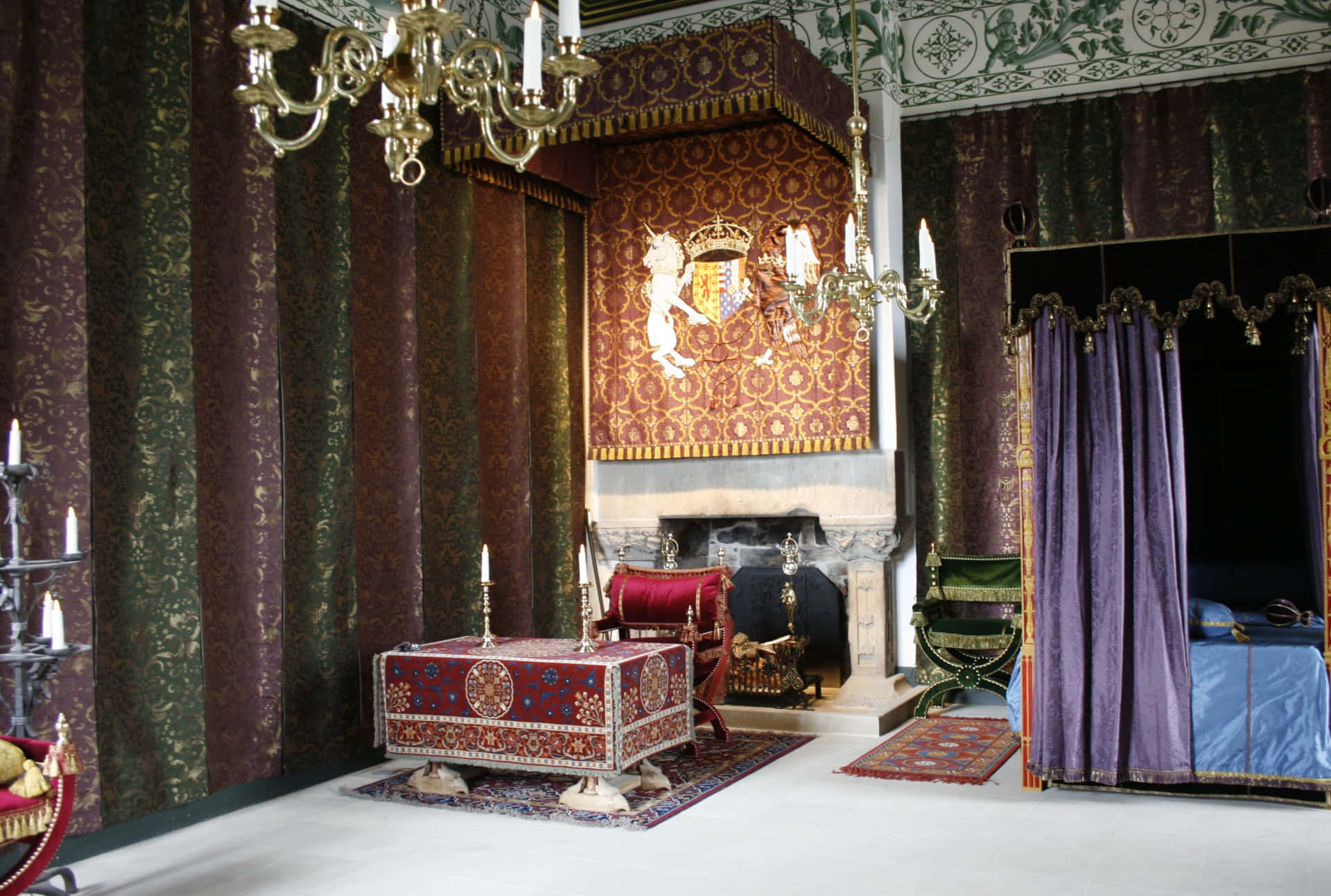 Sterling Castle Queen's Bedchamber Background