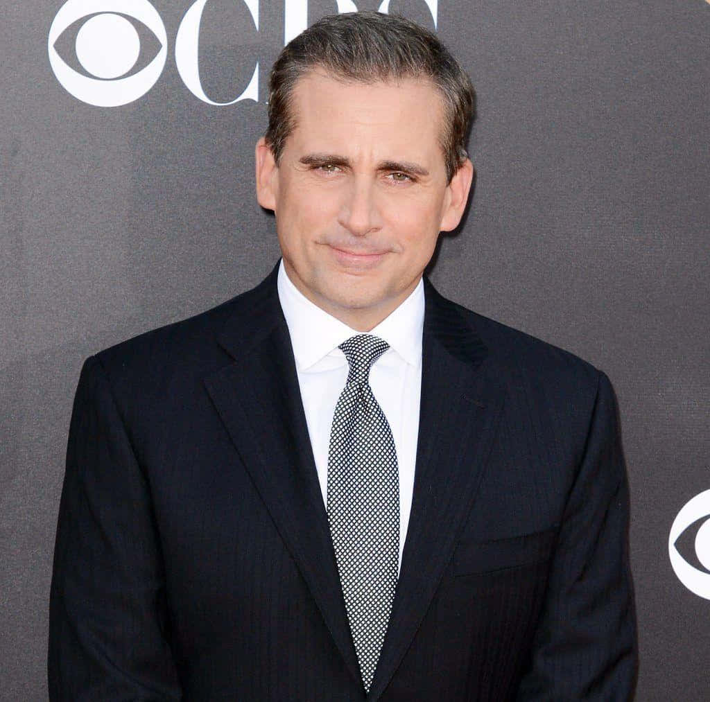 Steve Carell Smiling And Ready To Have Some Fun Background