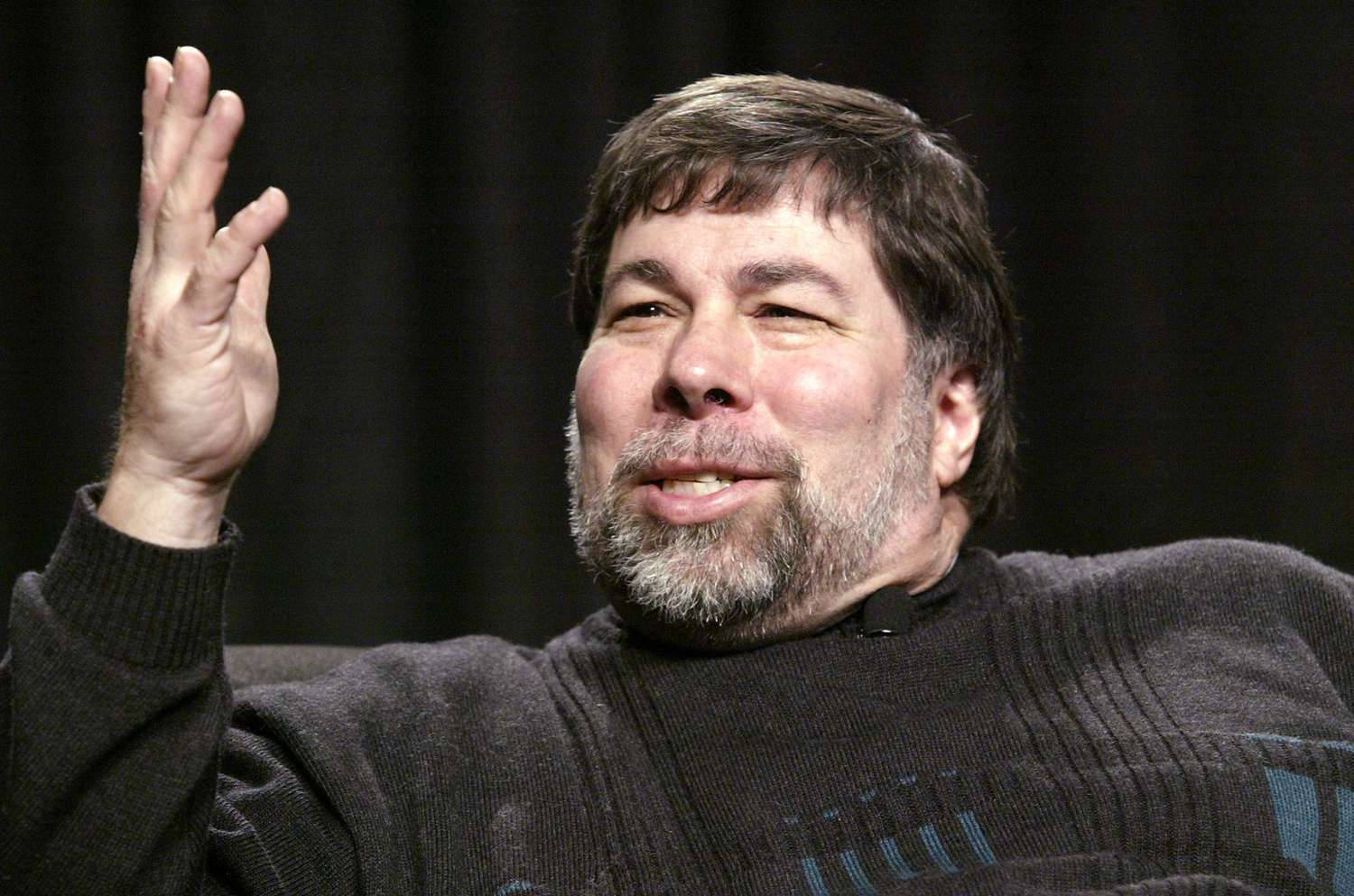 Steve Wozniak Raised One Hand Background