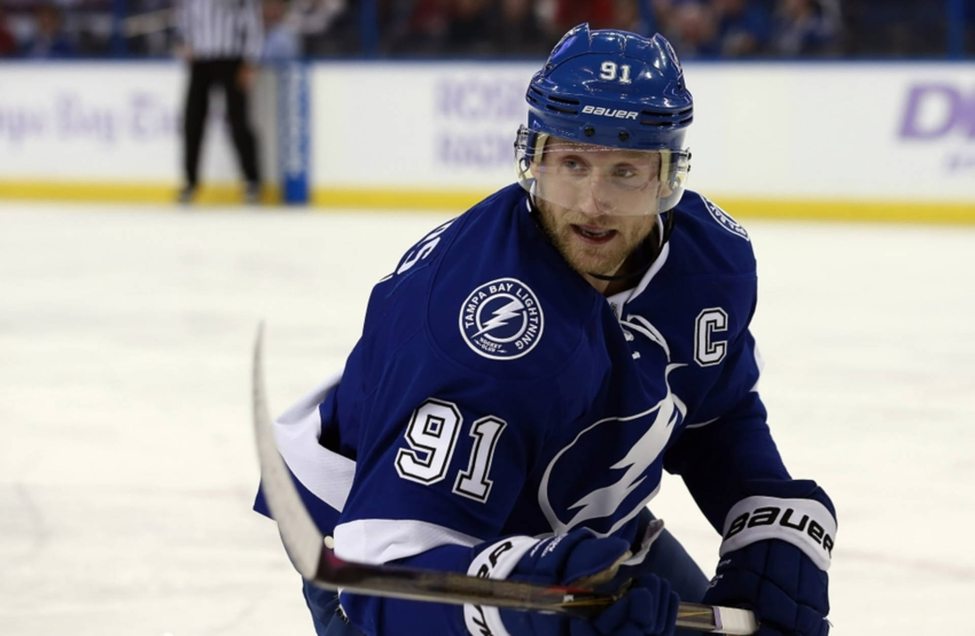 Steven Stamkos Tampa Bay Lightning Ice Hockey Action Background