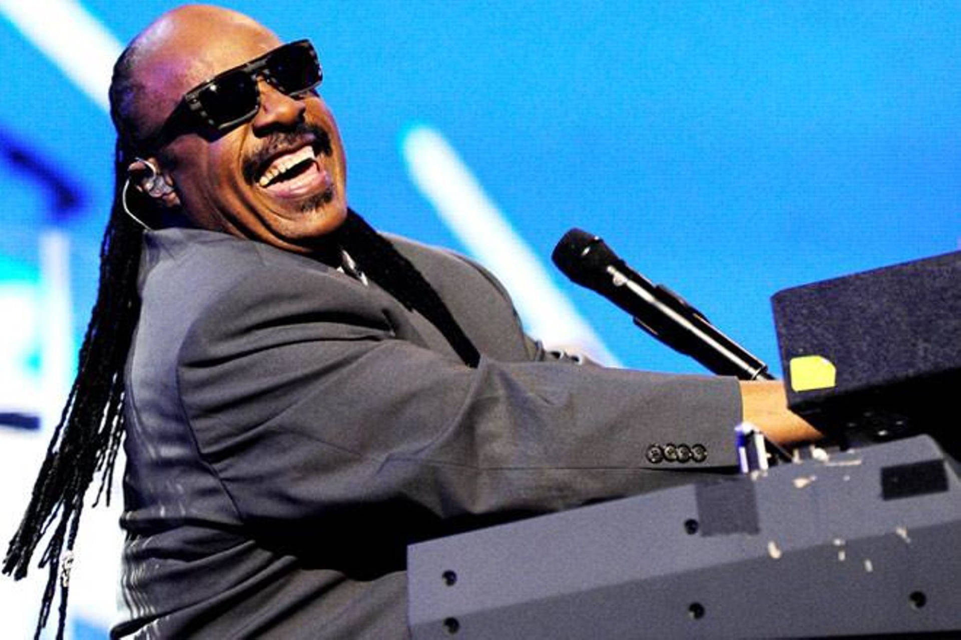 Stevie Wonder Joyful Concerts Background