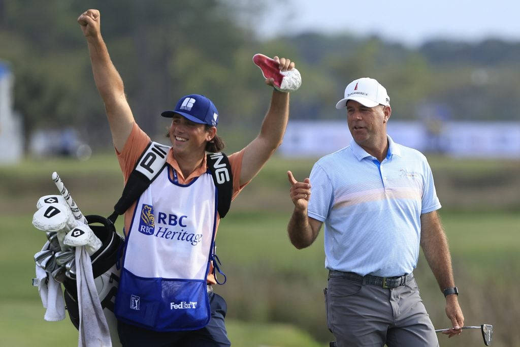 Stewart Cink Pointing At The Crowd