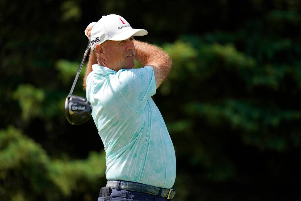 Stewart Cink Swinging Side View