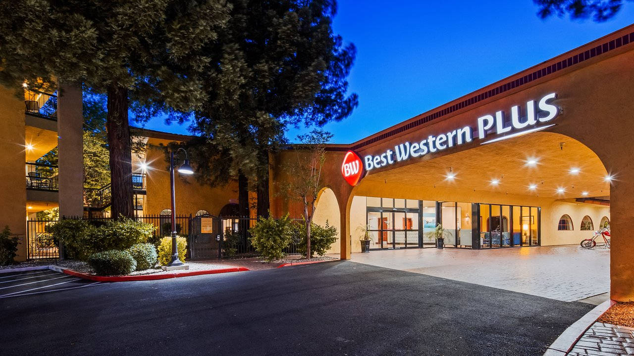 Stockton Best Western Plus Background