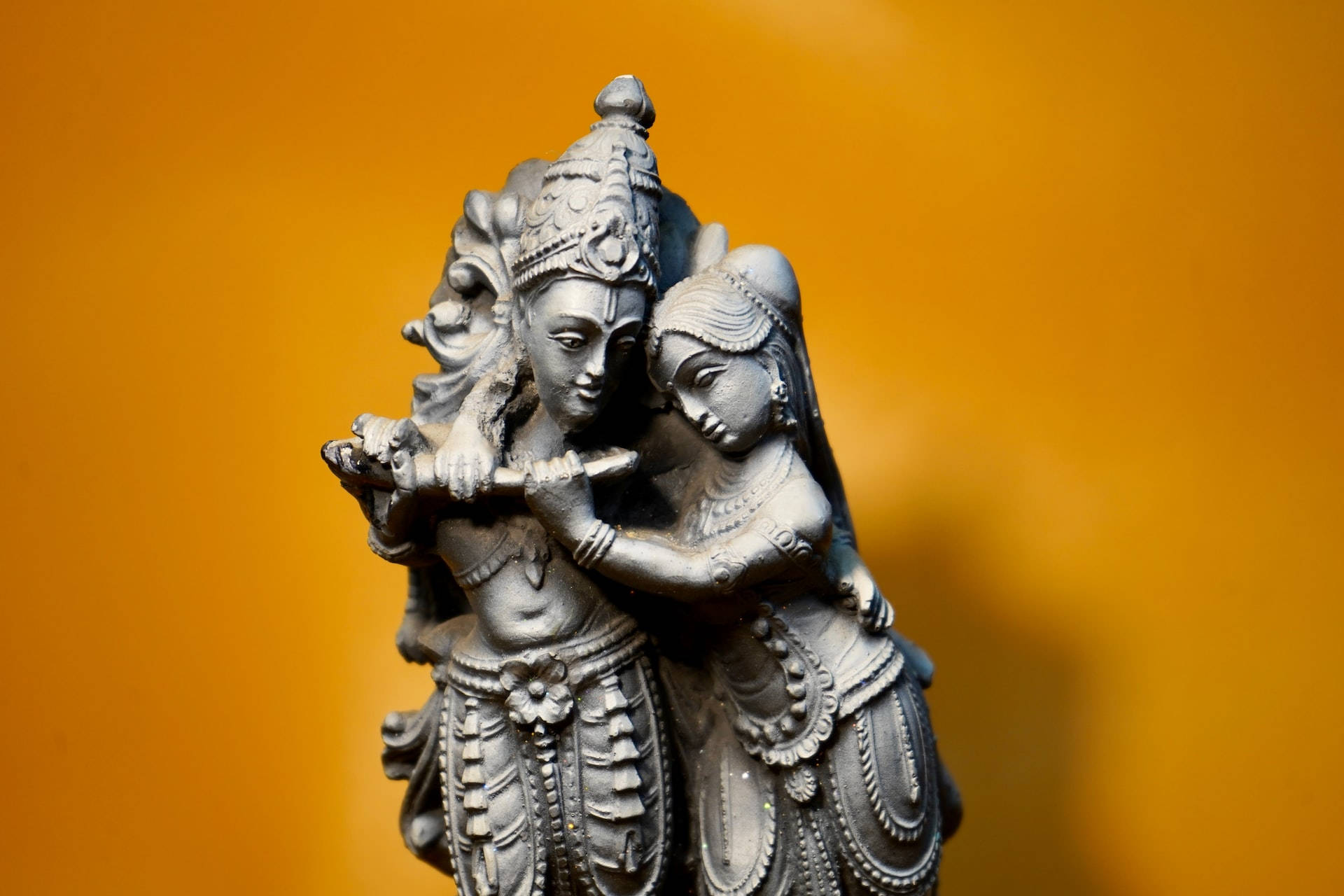 Stone Statue Of Radha And Krishna Desktop Background