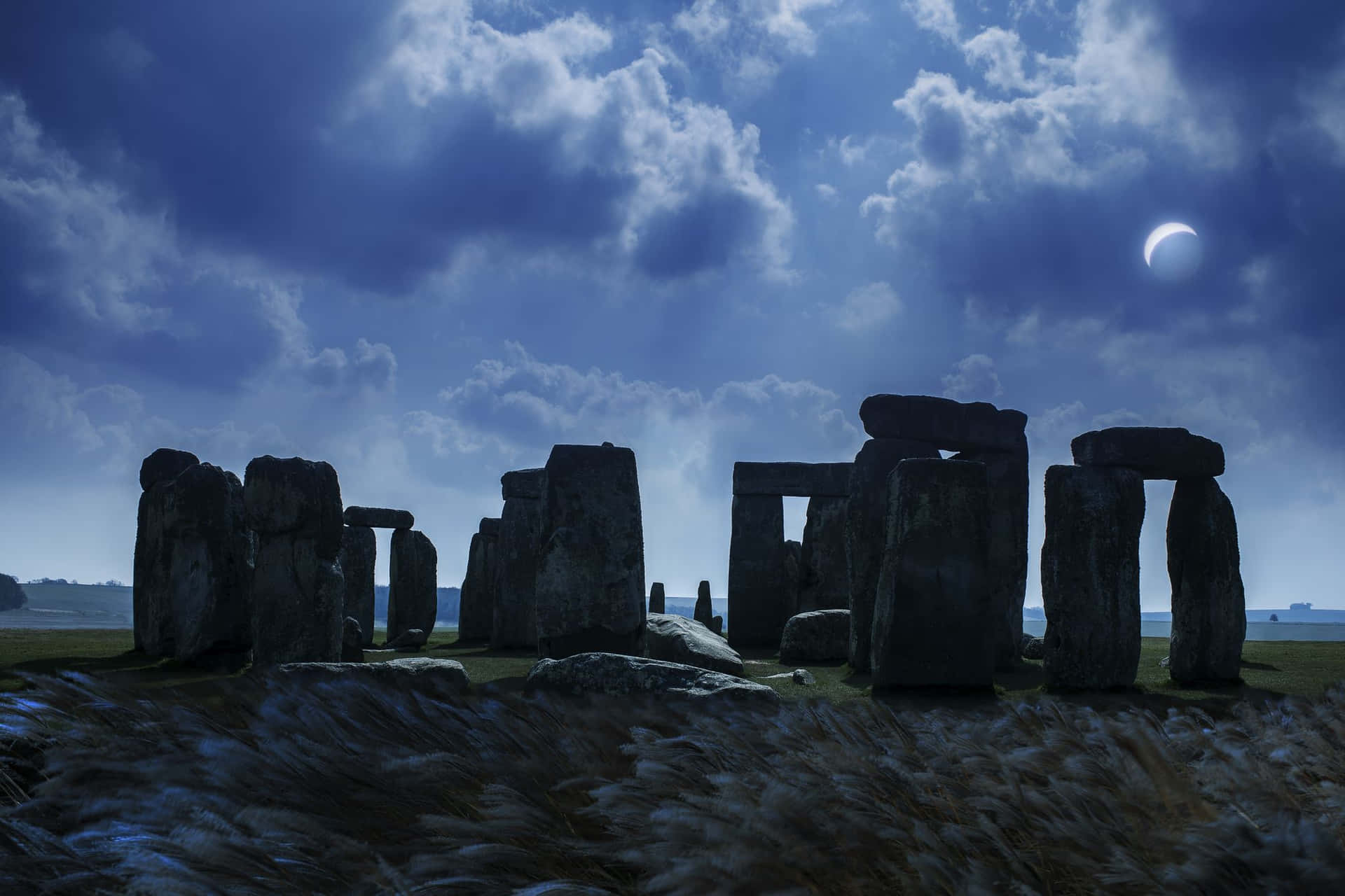Stonehenge In Wiltshire England Background