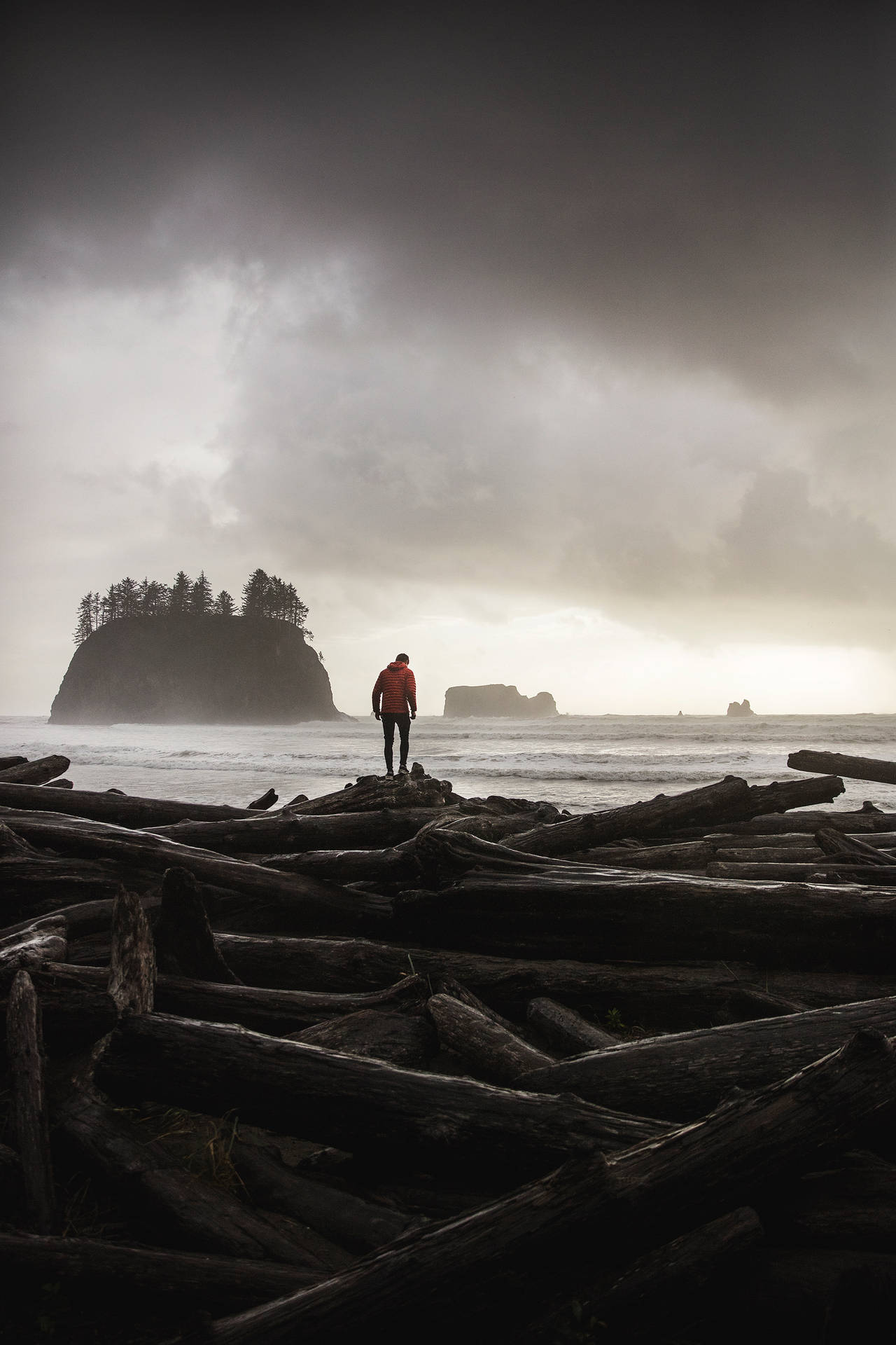 Storm At Olympic Peninsula Beach Background