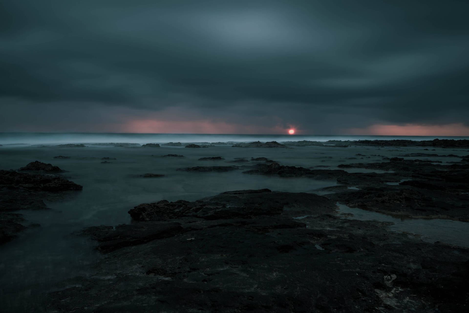 Storm At Sea Sunset Horizon Background