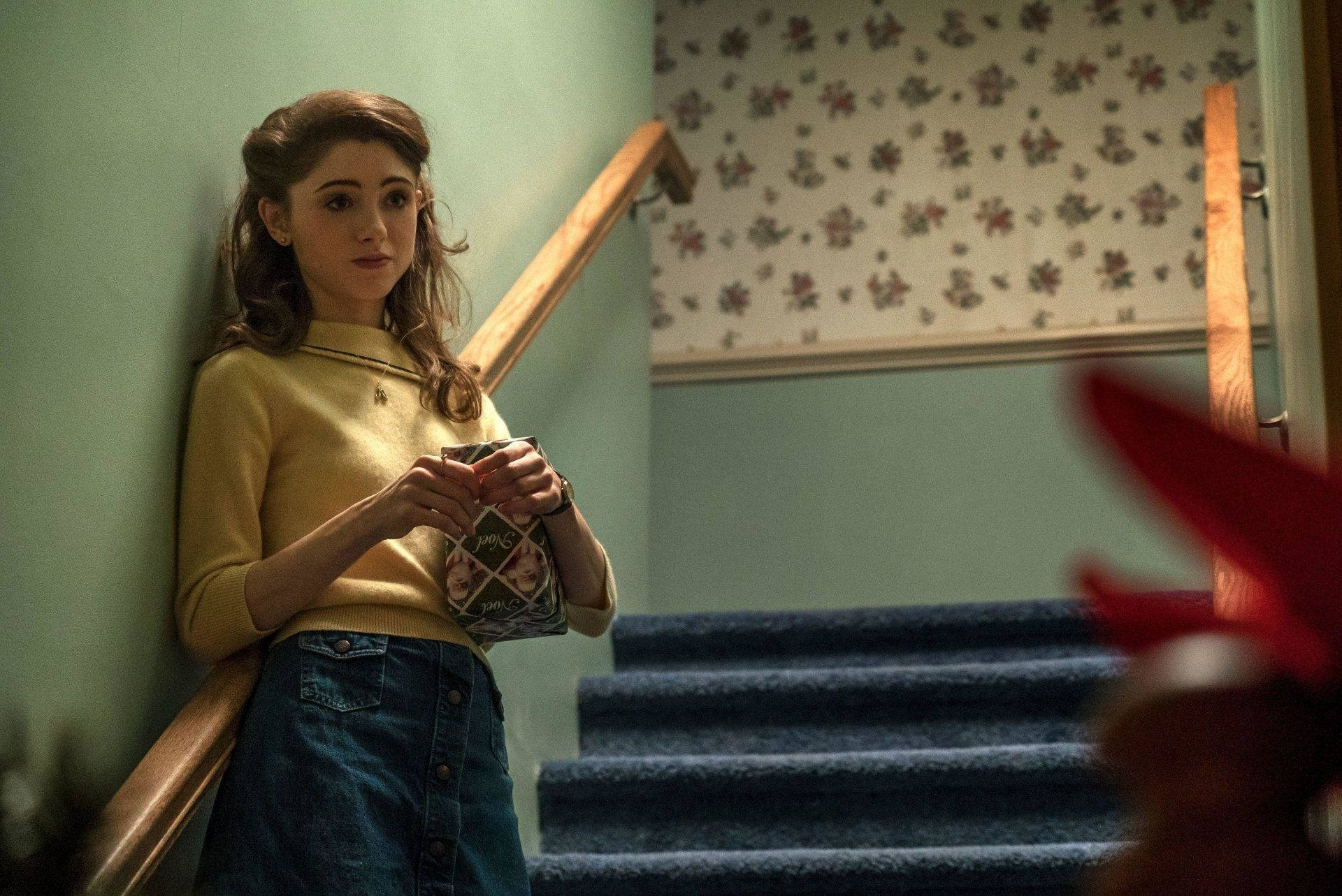 Stranger Things Natalia Dyer As Nancy Background