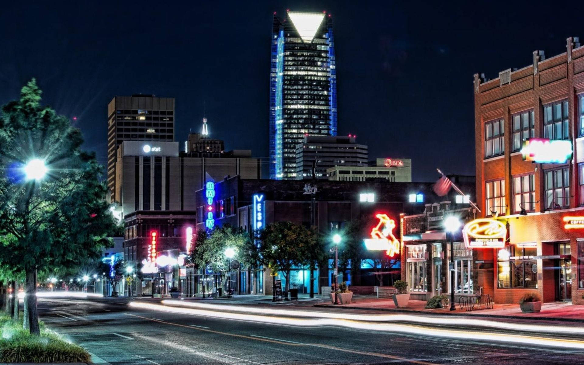 Street In Downtown Tulsa At Night Background