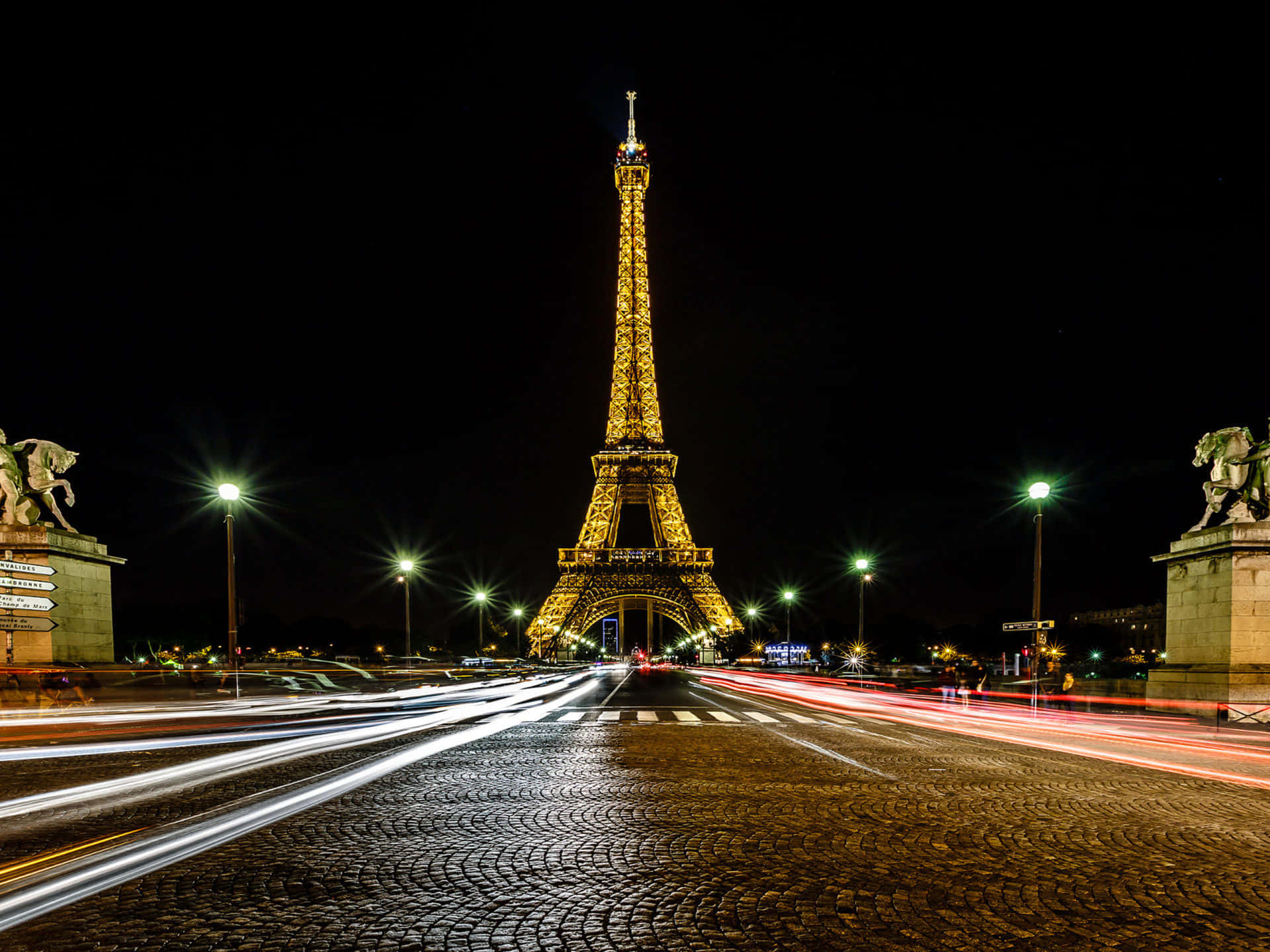 Street Light Eiffel Background