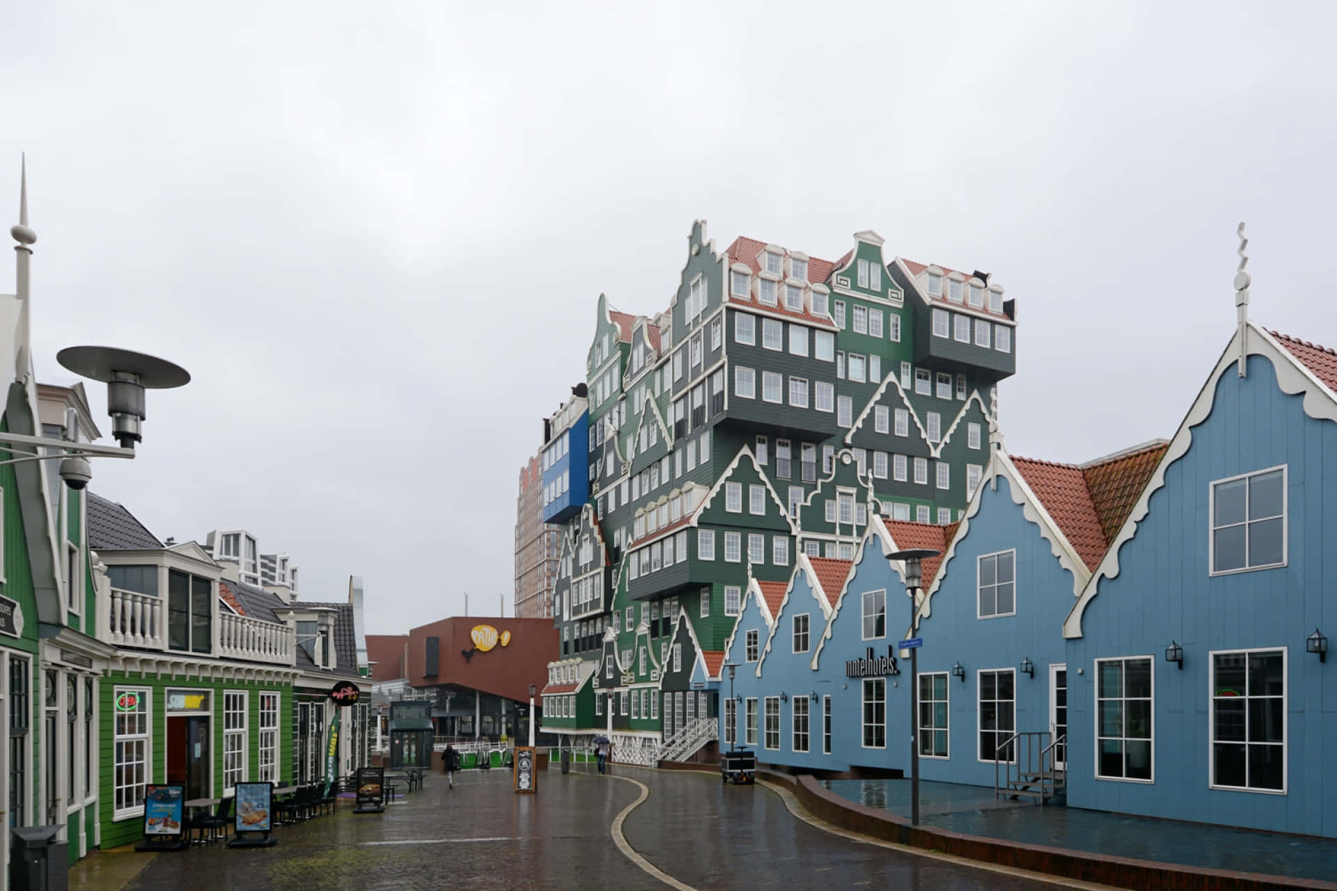 Striking Architecture Of Inntel Hotel Zaandam Background