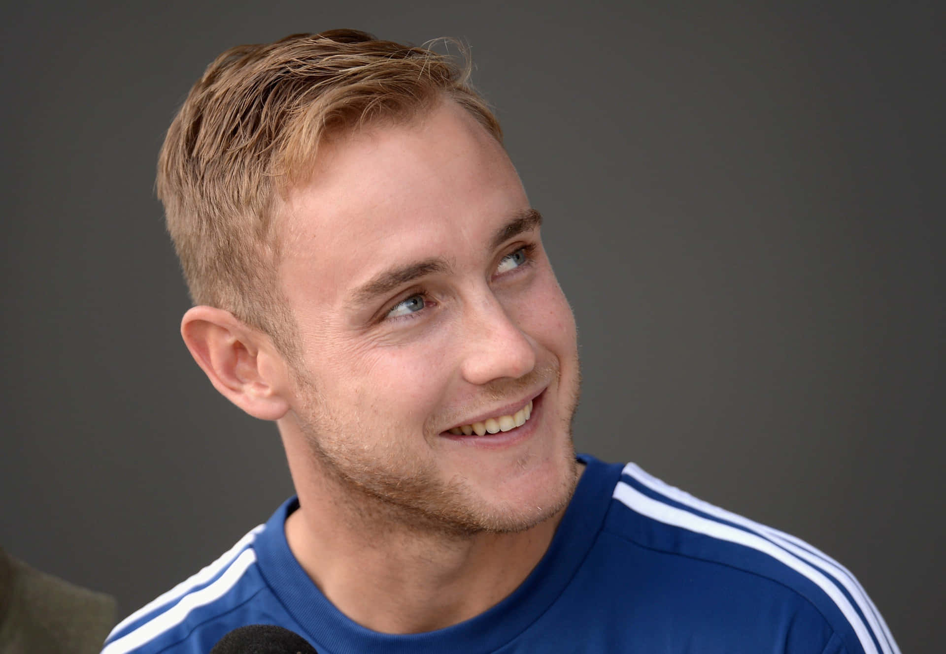 Stuart Broad - A Champion Cricket Player Background