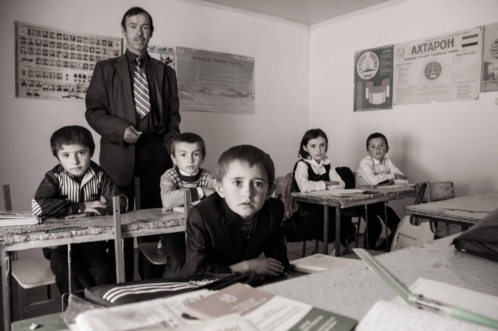 Students And Teacher Of Tajikistan Background